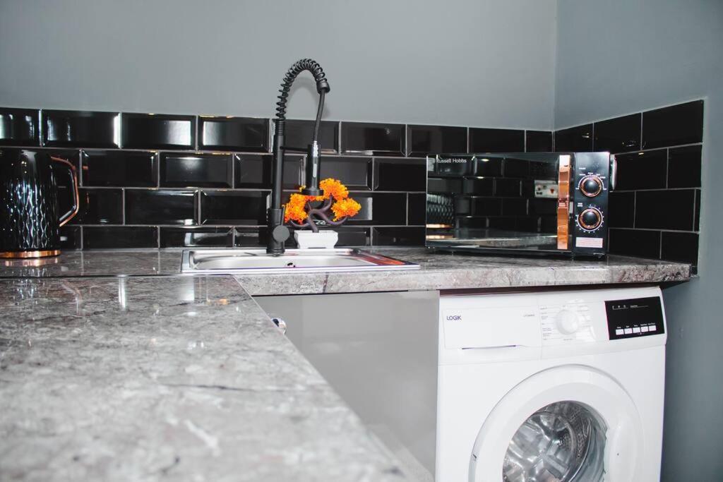 Effortless Living: Fully Equipped Studio Apartment