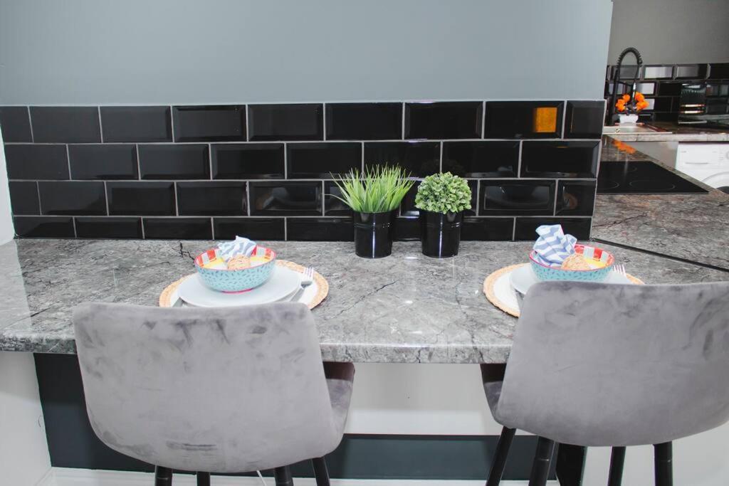Effortless Living: Fully Equipped Studio Apartment